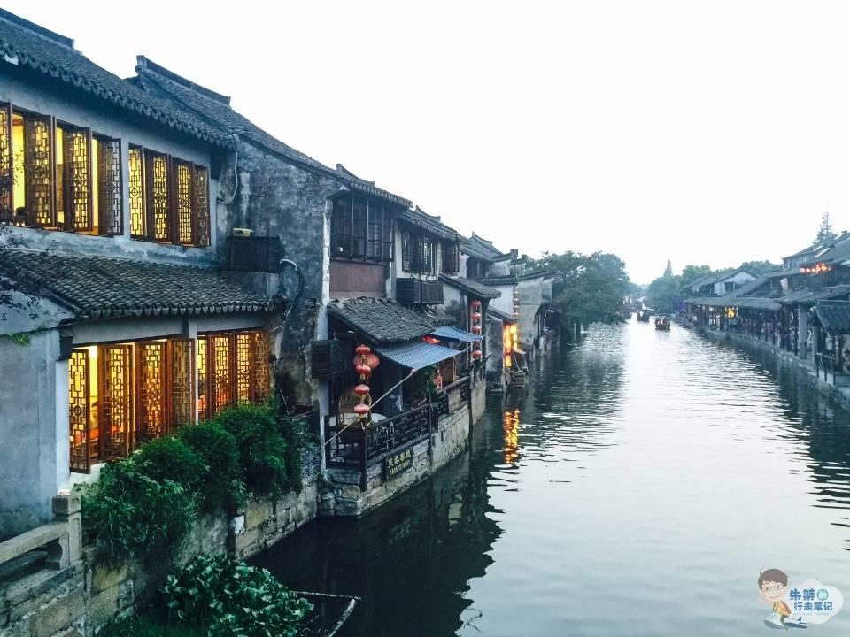 绯雨骑士团